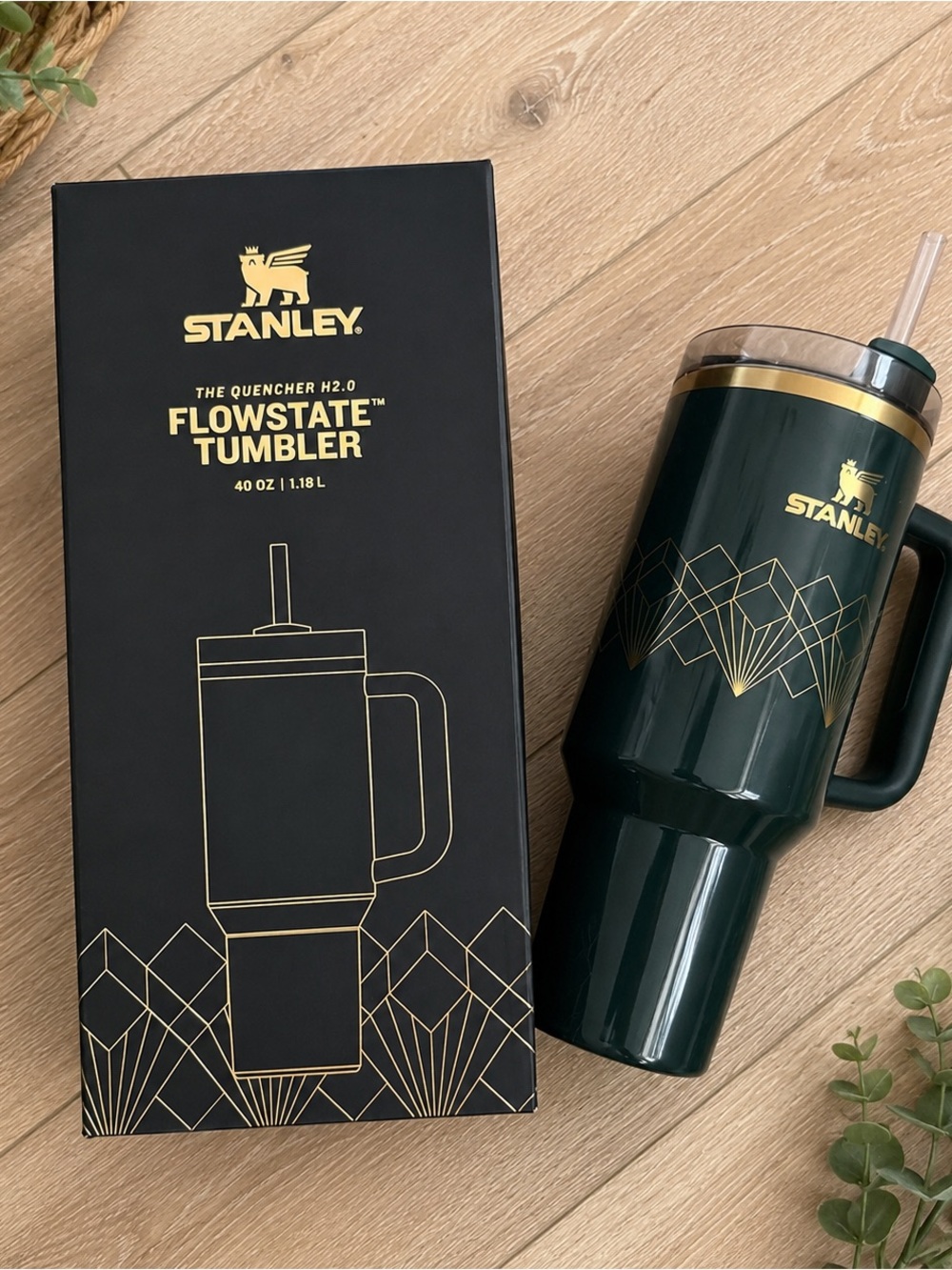 Stanley Deco Collection Forest Gloss 40oz Quencher H2.0 FlowState Tumbler NIB